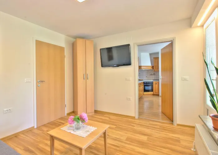 Julijana Lejlighed *